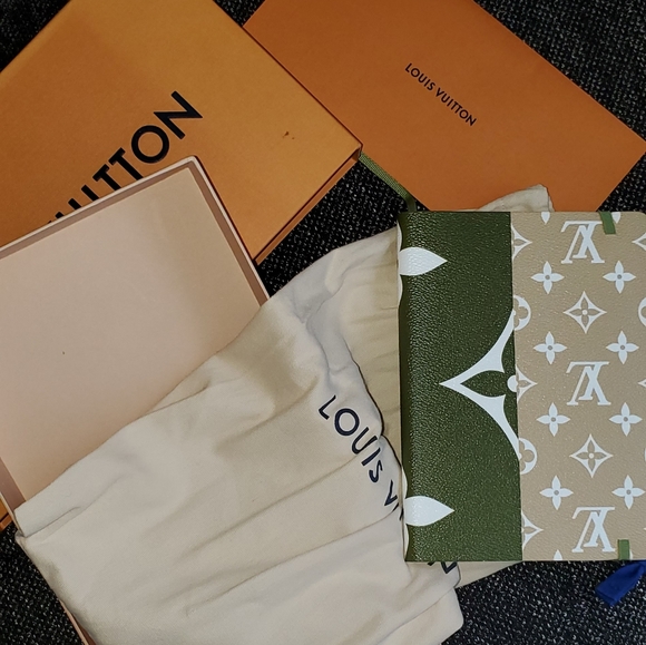 Louis Vuitton Clemence notebook - Picture 2 of 2